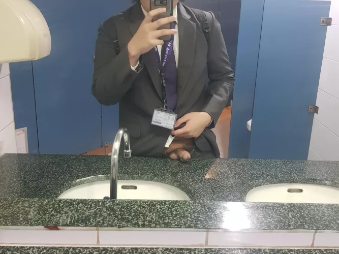 Will you play with me in the uni restroom?💦 Hmu 👀 by shtingwei