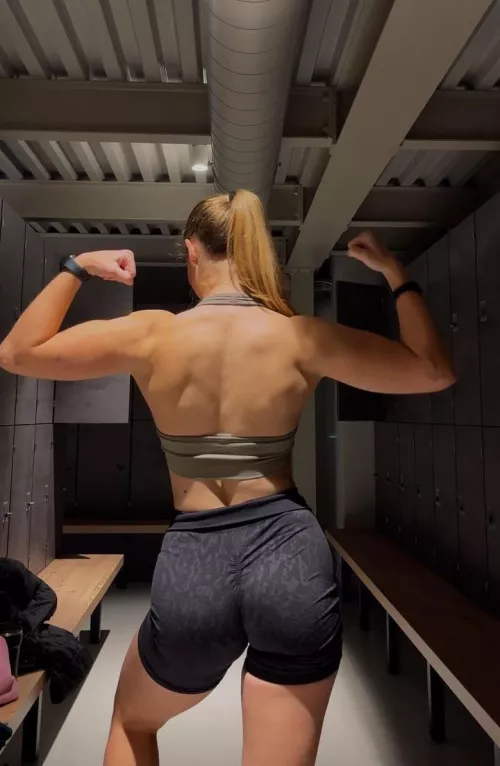 Would you let your boyfriend hit the gym with me? And after maybe i let him hit by SassiiK