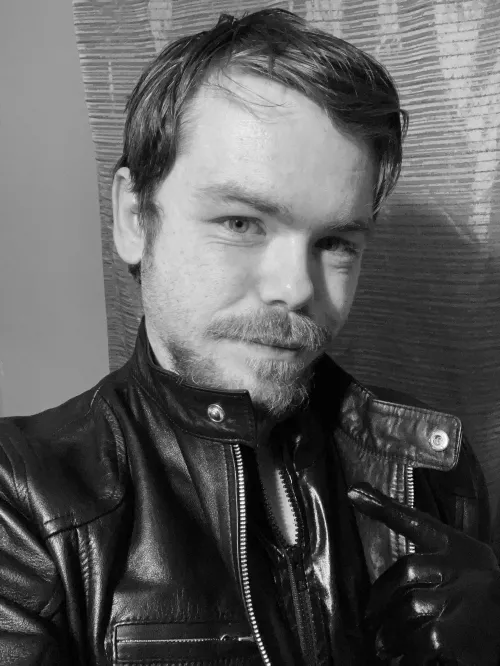 A Predominantly Retro Gaymer Trying Something Vintage with this Filter in His Leather. Hope Y’all are Doing Well and Staying Warm. 😉 by Anima_96X