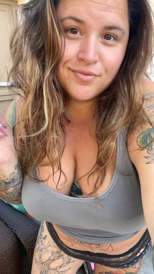 bbw stoner covered in tattoos, let my curves melt your stress away! by handful_heather420