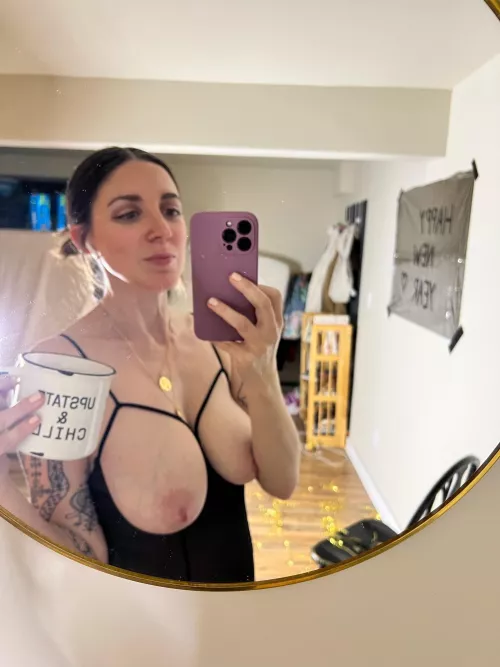 Before the party - 37F by PrettySadieReed