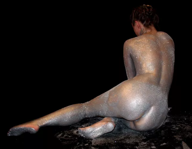 Dana Alien covered in glitter 🪩💖 by DanaAlien