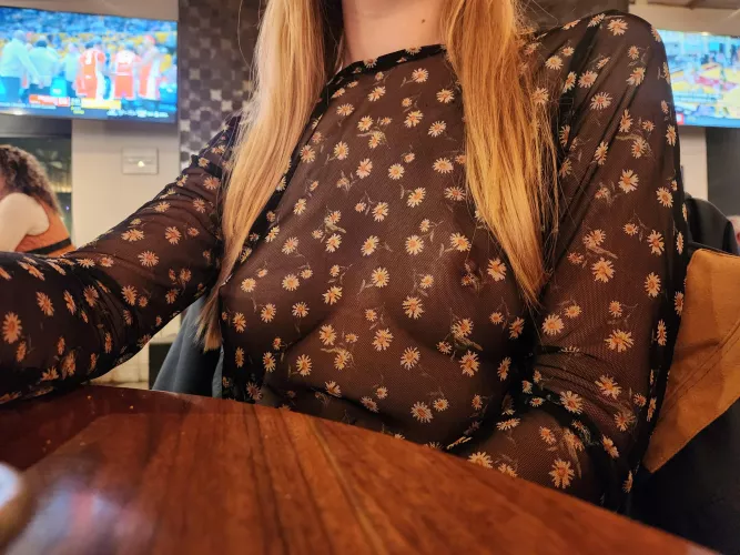 Dinner time by riskyrosalina