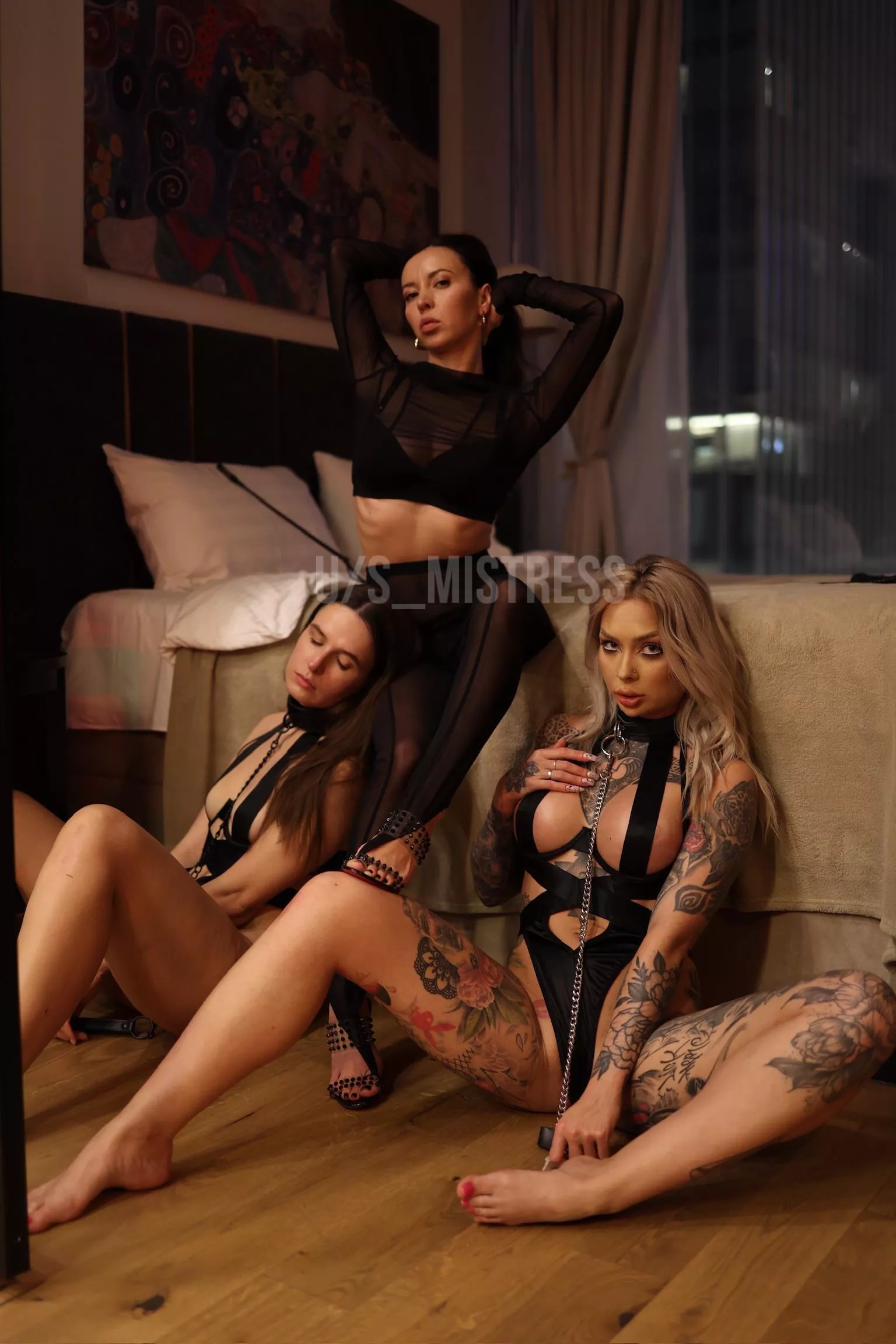 Every bitch is gonna sit in my feet posted by s_mistress