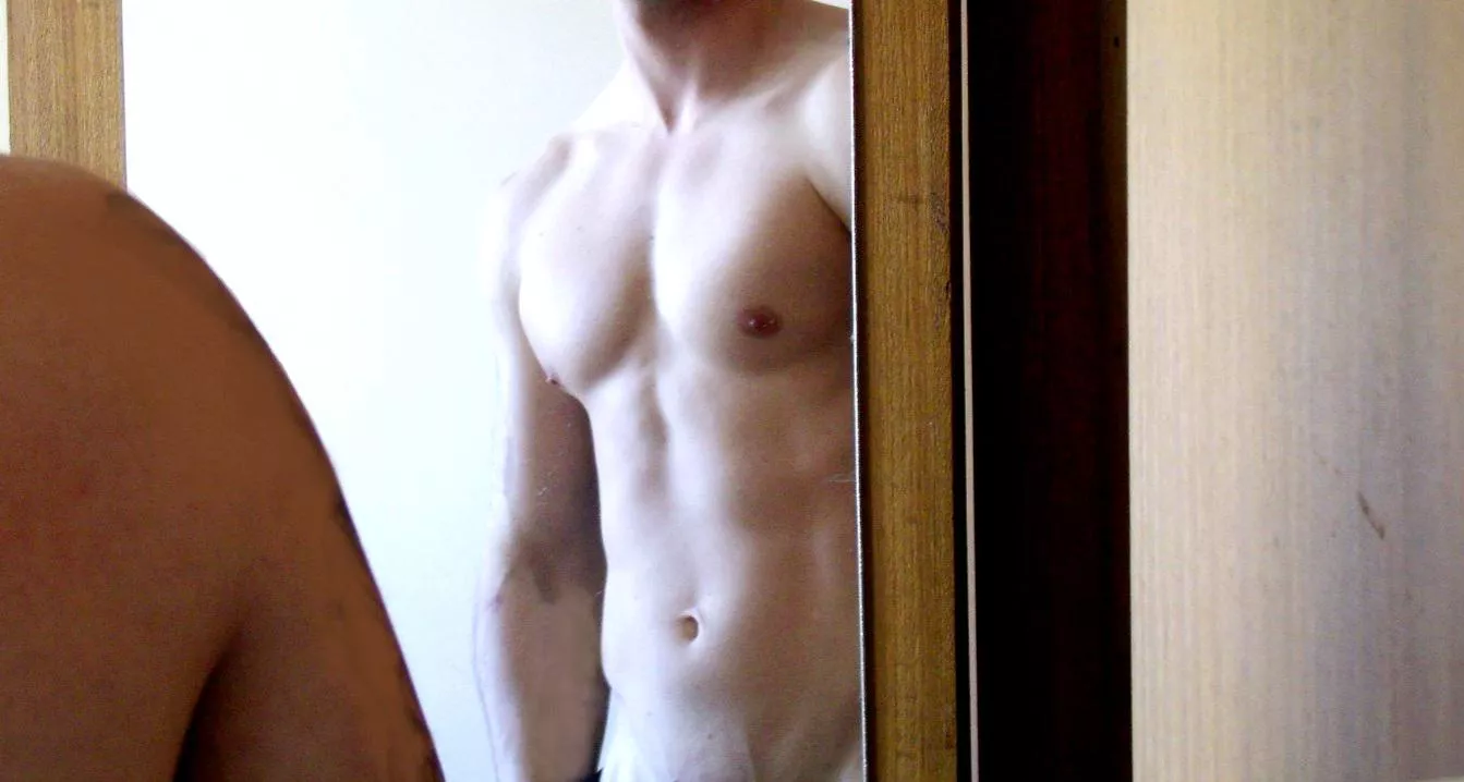 First time here be nice please 💞 posted by asexyspiderman