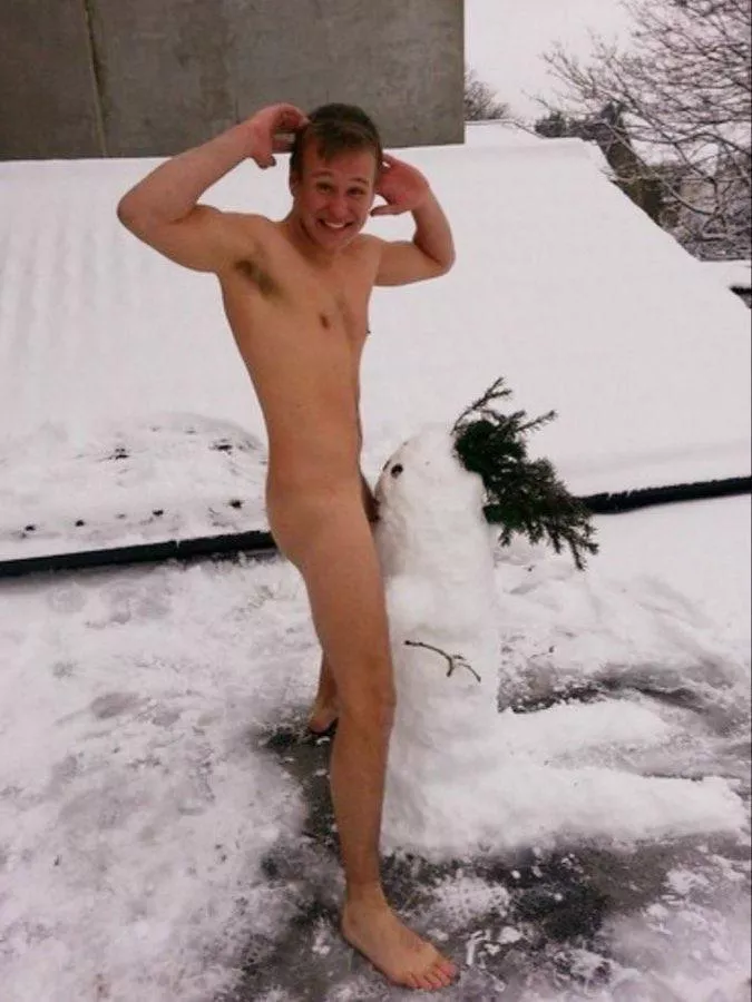 Frosty the BlowMan posted by p_dat1