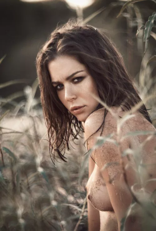 Frowning by giucanever