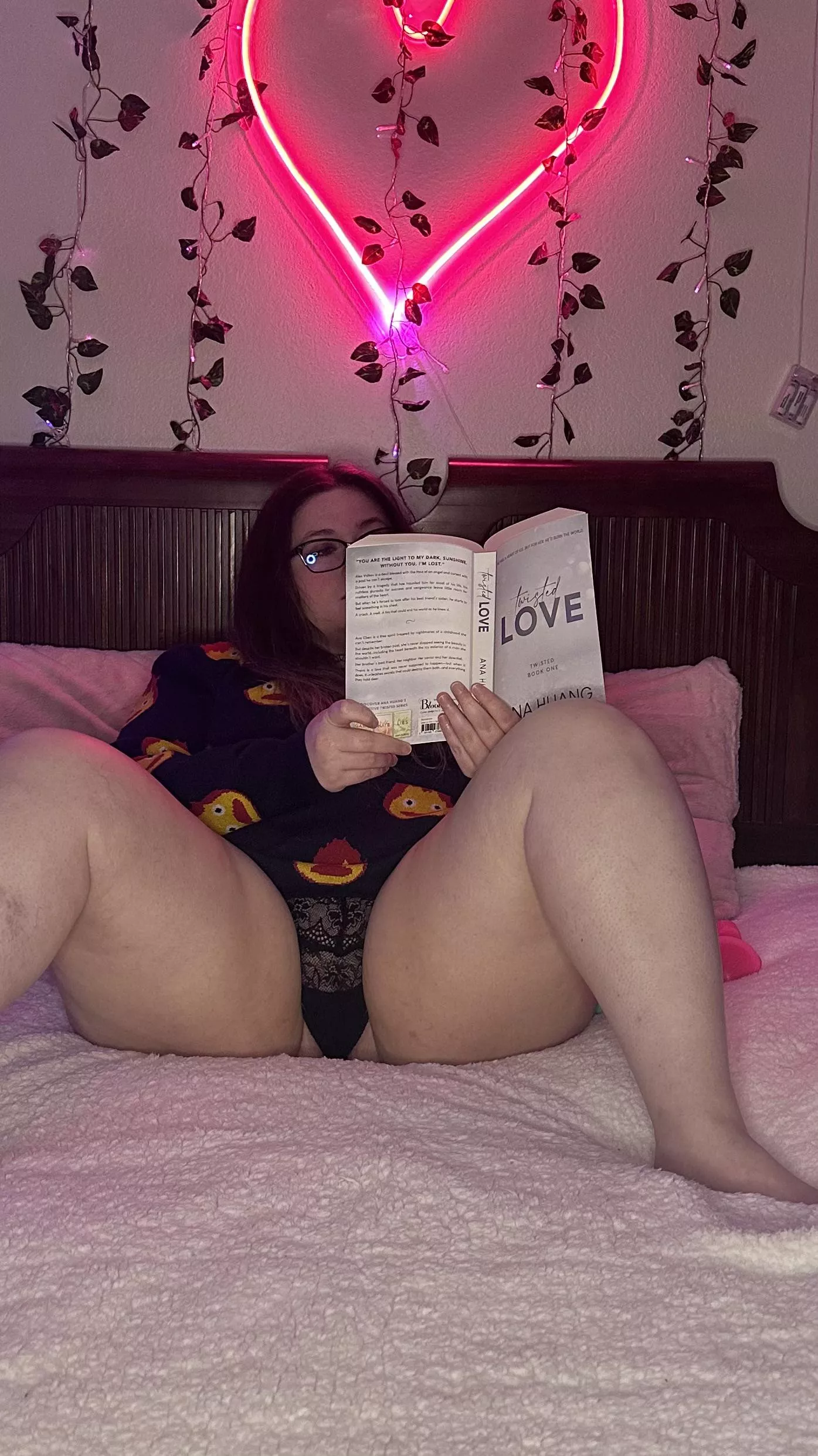 Getting my daily dose of smut posted by xxPandaBunnyxx