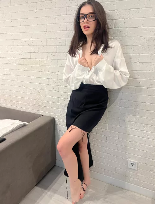 I don’t know how to remain silent in class, so I expect punishment by anabolicmember448