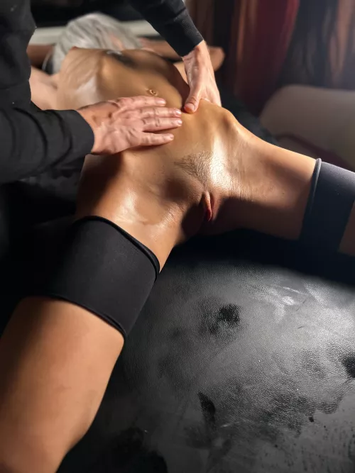 I think we need a little more oil by la_skinny