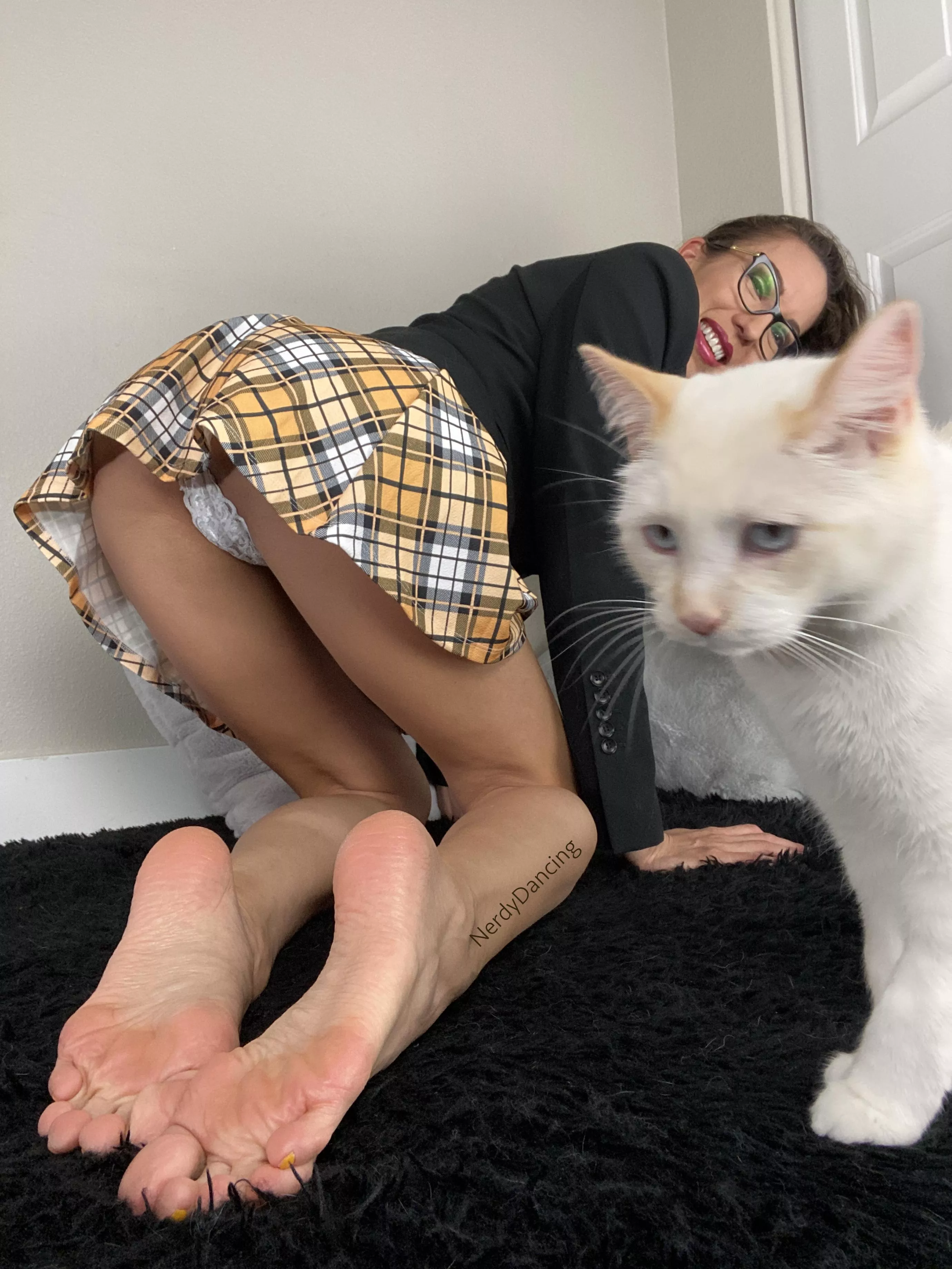 I was trying to be your serious tutor (44F) posted by nerdydancing