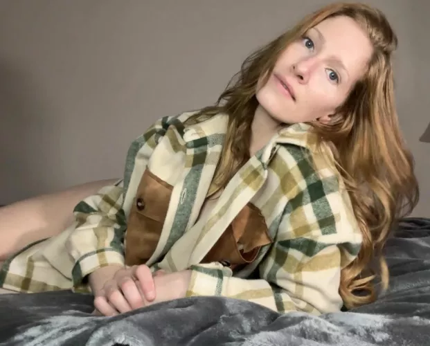 I wonder what’s underneath by emersonbloom22