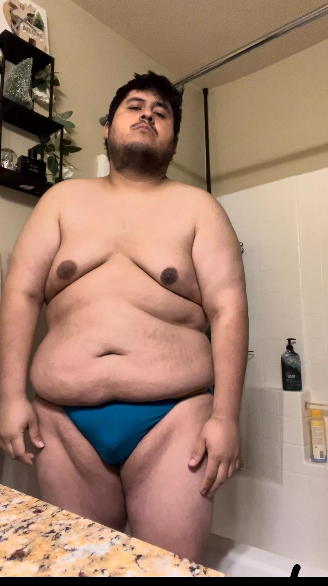 Ignore my man boobs 👀 posted by Mannymoco