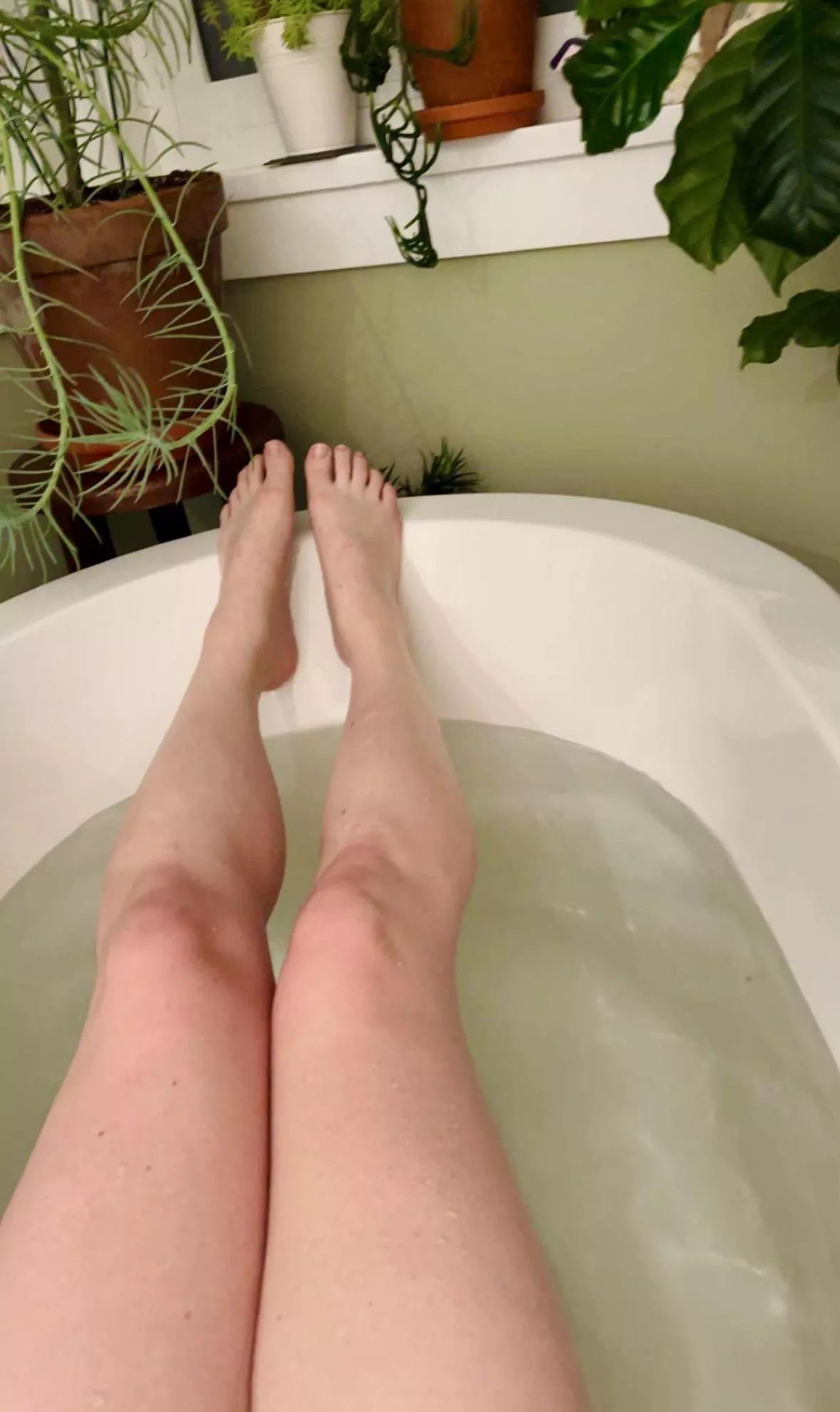 I’ll be in the tub posted by Icy-Voice2372