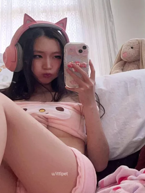 im a good kitten by ittlpet