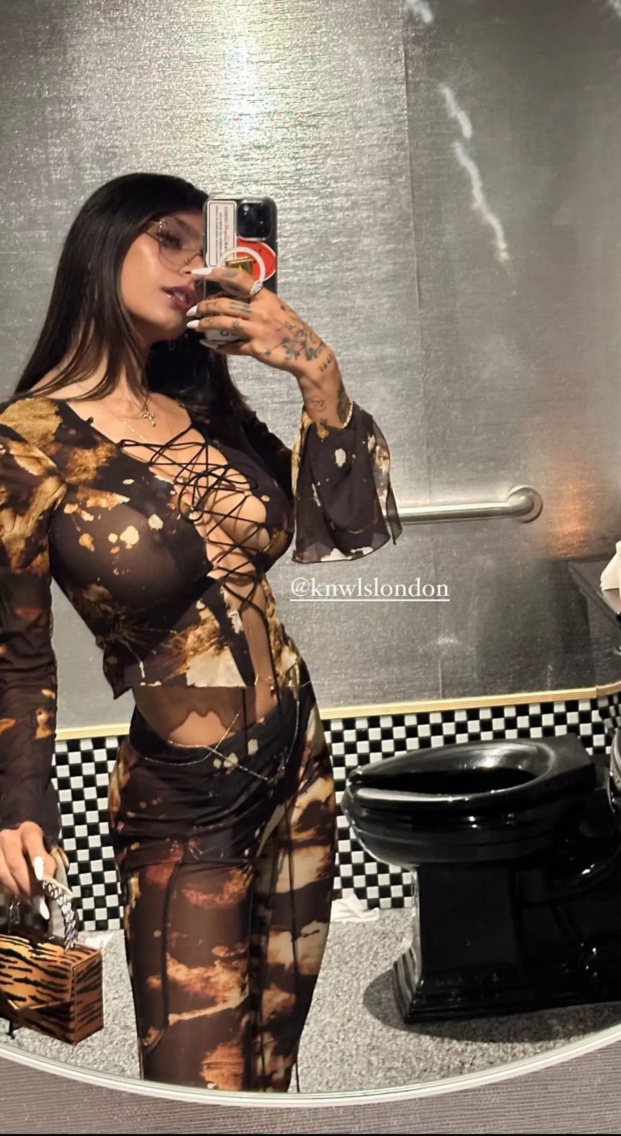 Insta Tiddies posted by P_07P