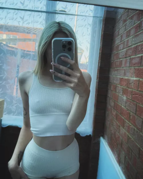 It’s a bit nippy outside by mollyminx22x