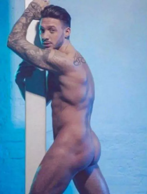 Kirk Norcross, English TV personality and cast member of reality show by dclguy