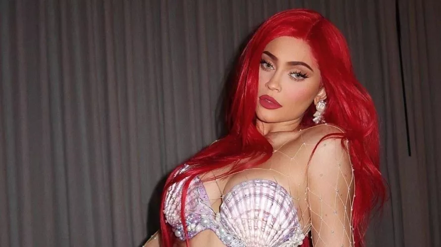 Kylie as Ariel on Halloween 2019 by Nionta