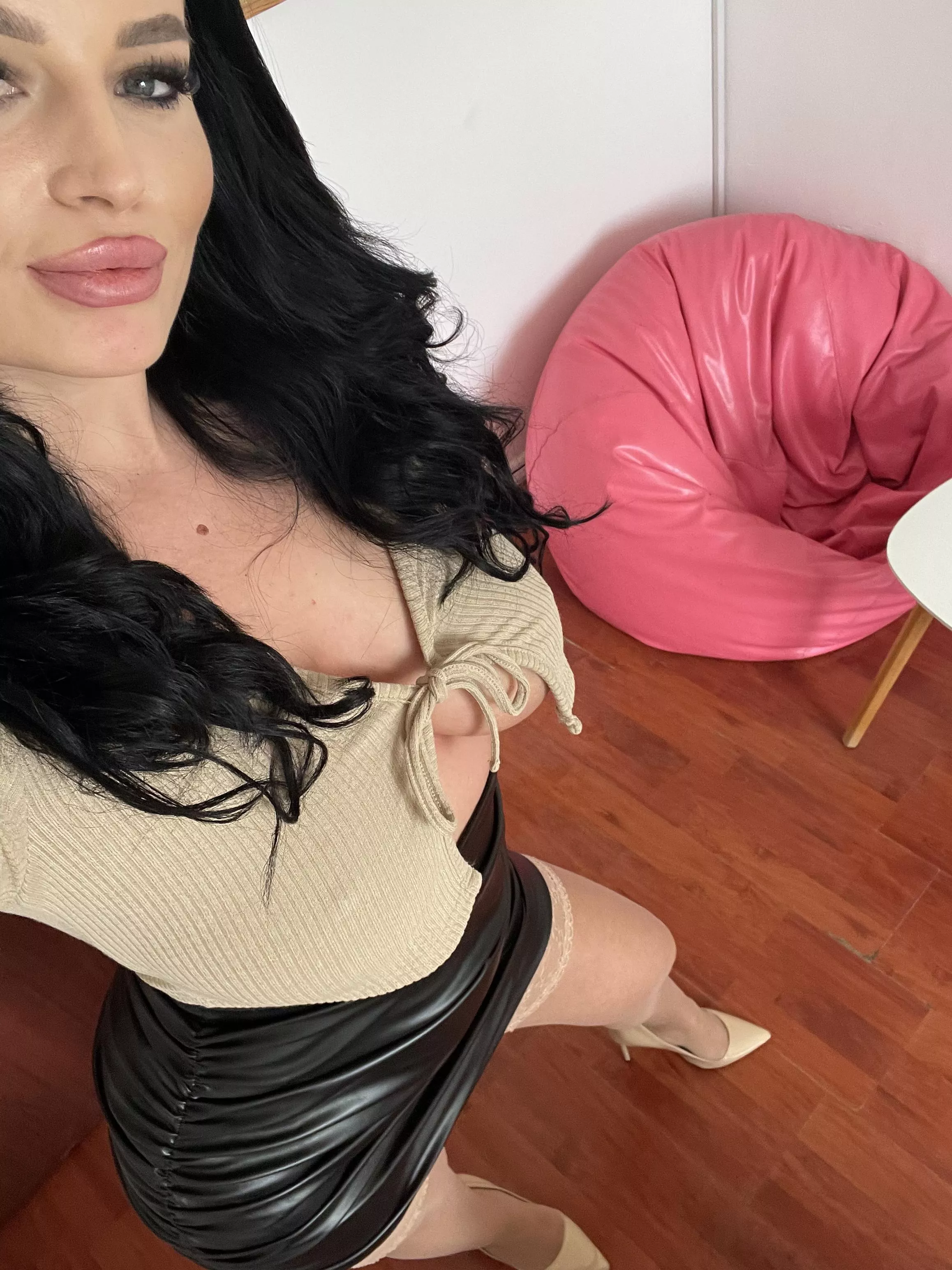 Let's make a happy Blue Monday 💙 💙 ONLINE NOW [https://www.myfreecams.com/#Alliana_Joy] posted by AllyanaJoy