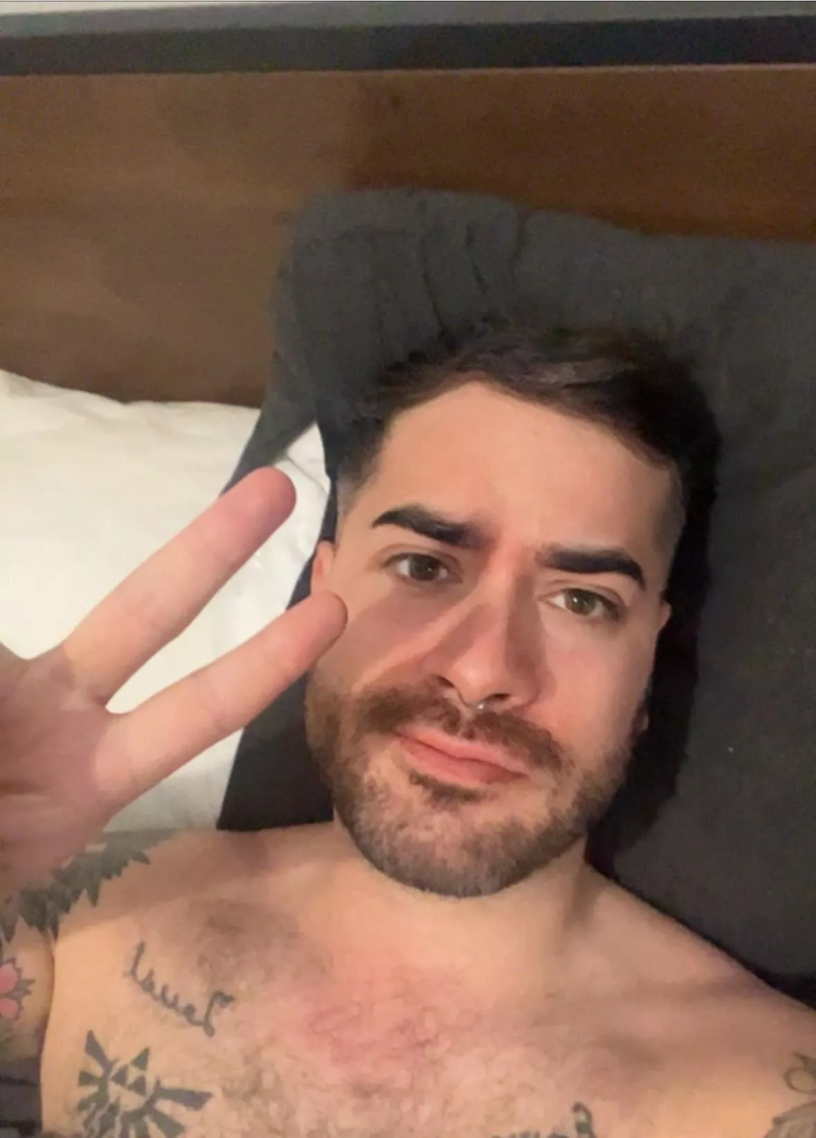 Looking for buddies for BG3 on PS5…..GMT (pic for algorithm) posted by carbs-hoeski