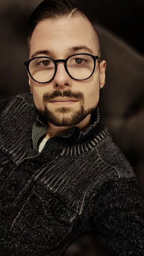 Love the outfit. Dm's are open. by Present_Leg_4597