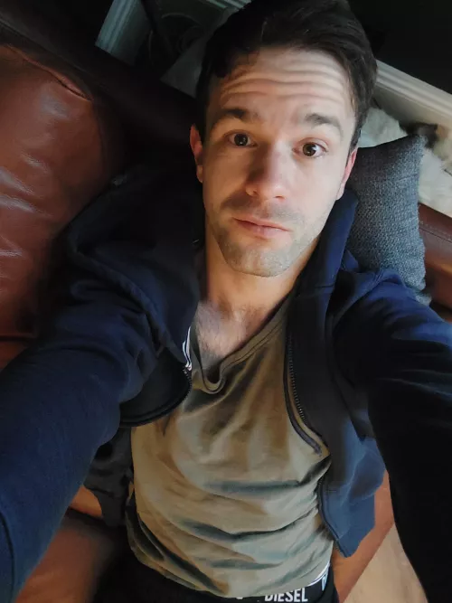 Morning Bros! Work from home day, today :) by ZB_Bass