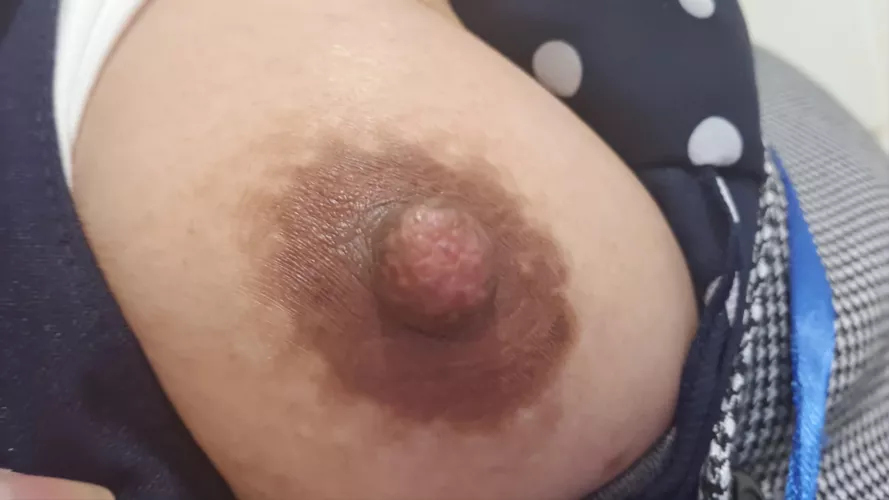 One Boob close-up flash from Office... by 1nonlybabygurl