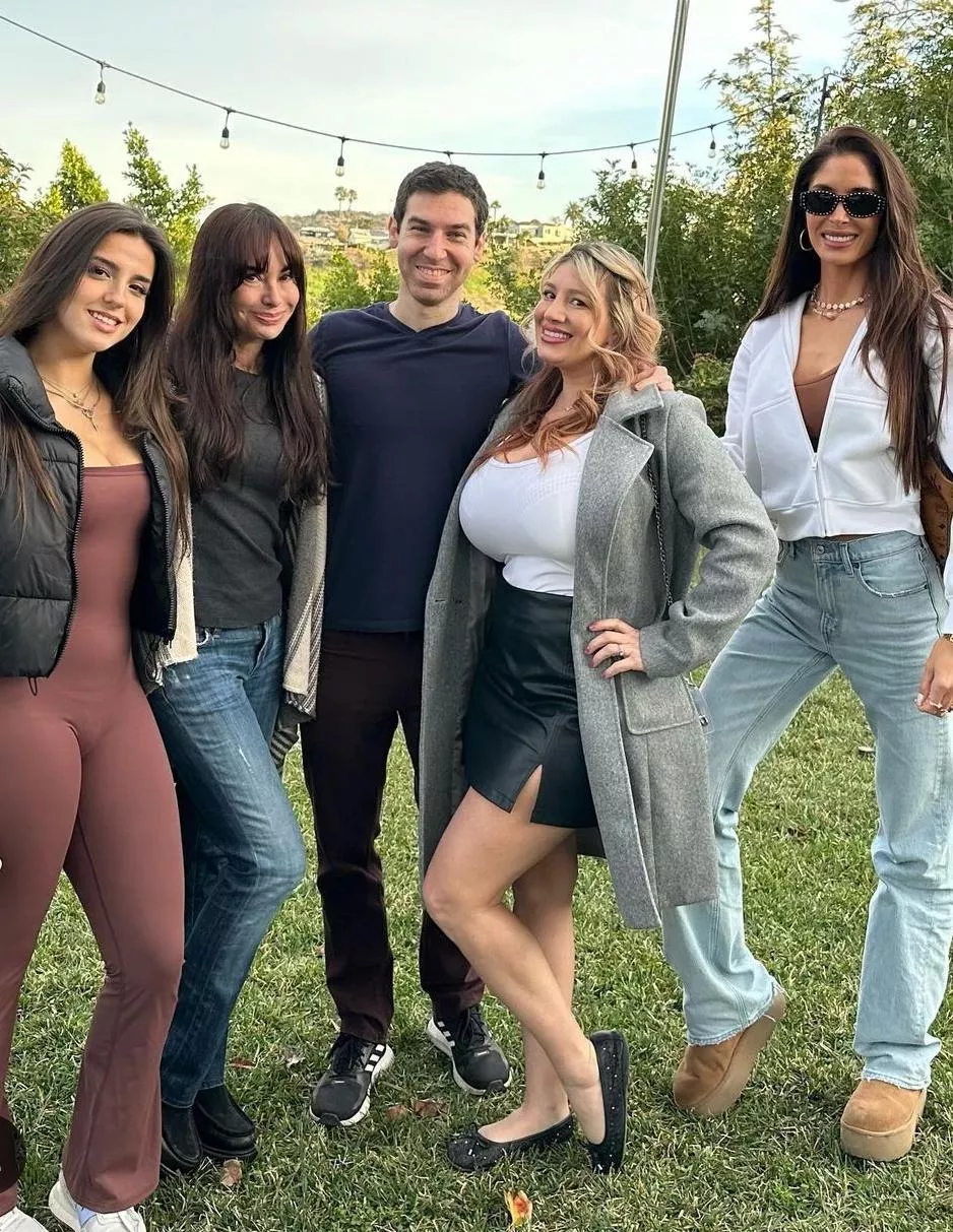 One girl stands out... posted by rudeNwrecked