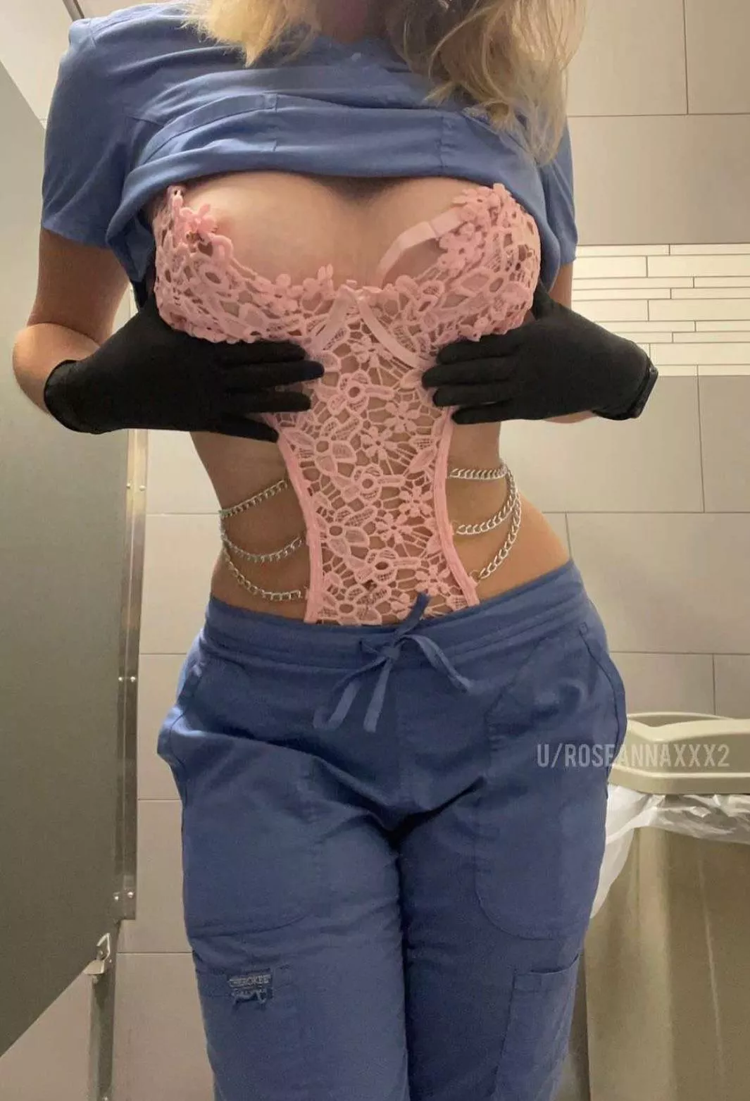 One of the sexiest outfits I’ve worn under my scrubs posted by roseannaxxx2