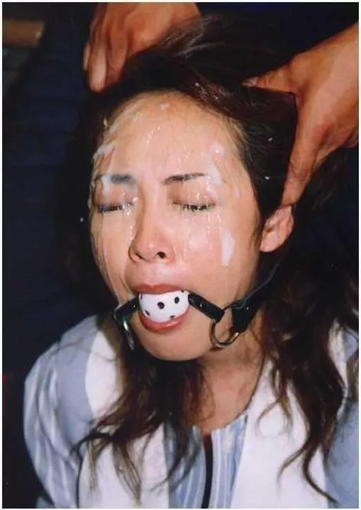 Presenting her for the camera posted by DiggBoobs3