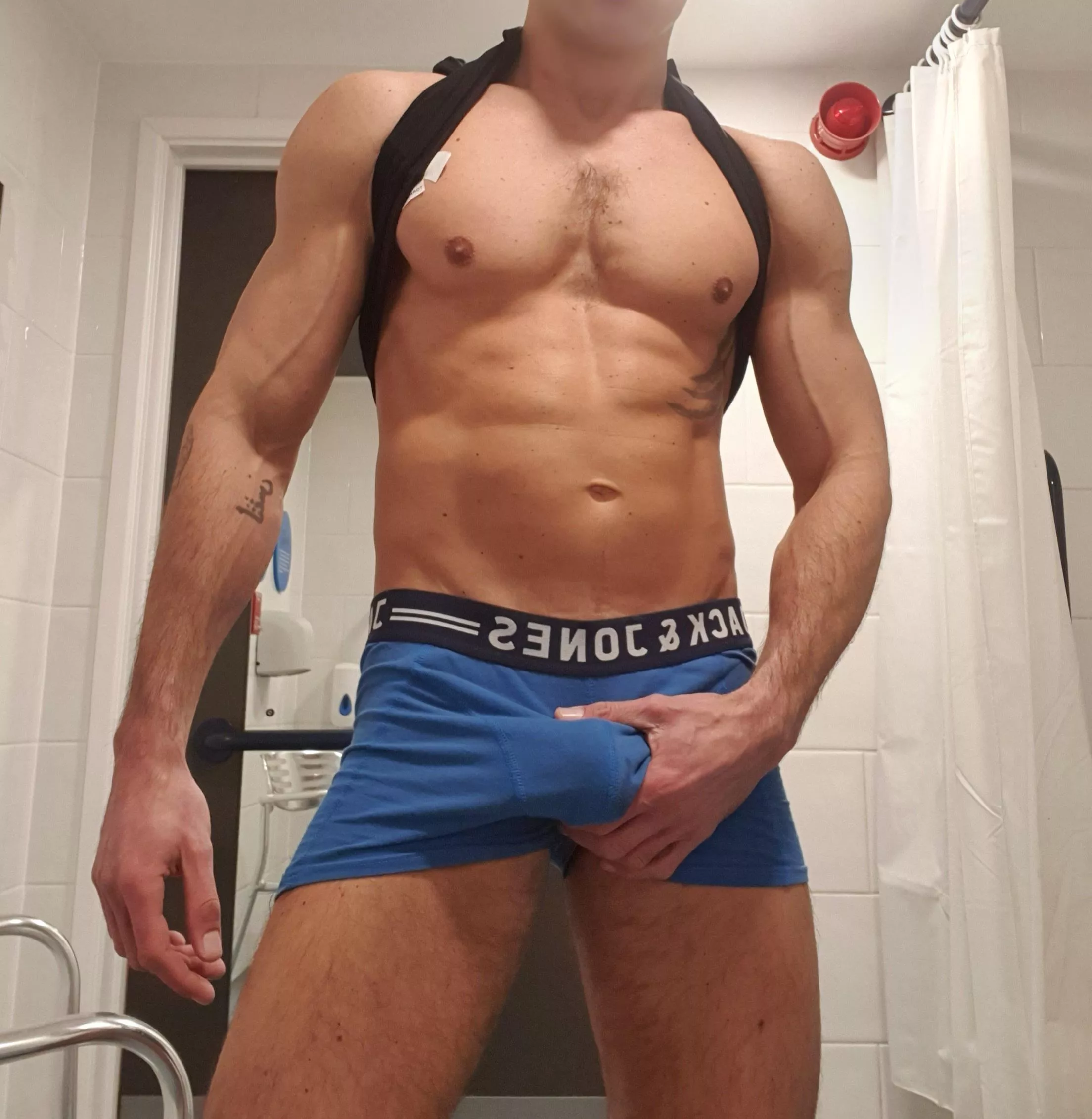 quick break mid-workouts posted by scallychav25