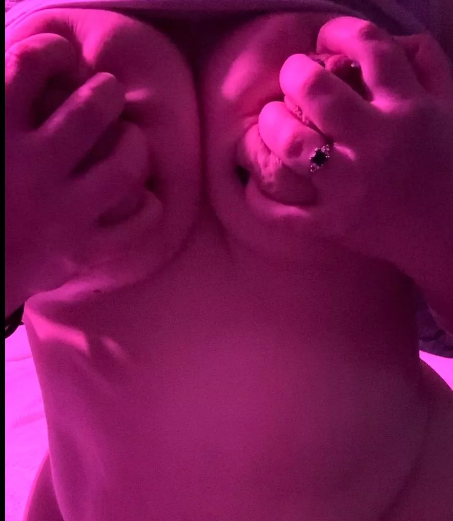 Soft and squishy posted by BelleBordeaux3