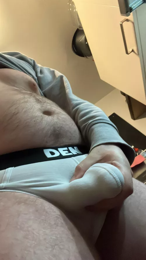 Squeeze it and feel it getting bigger by maxhairs