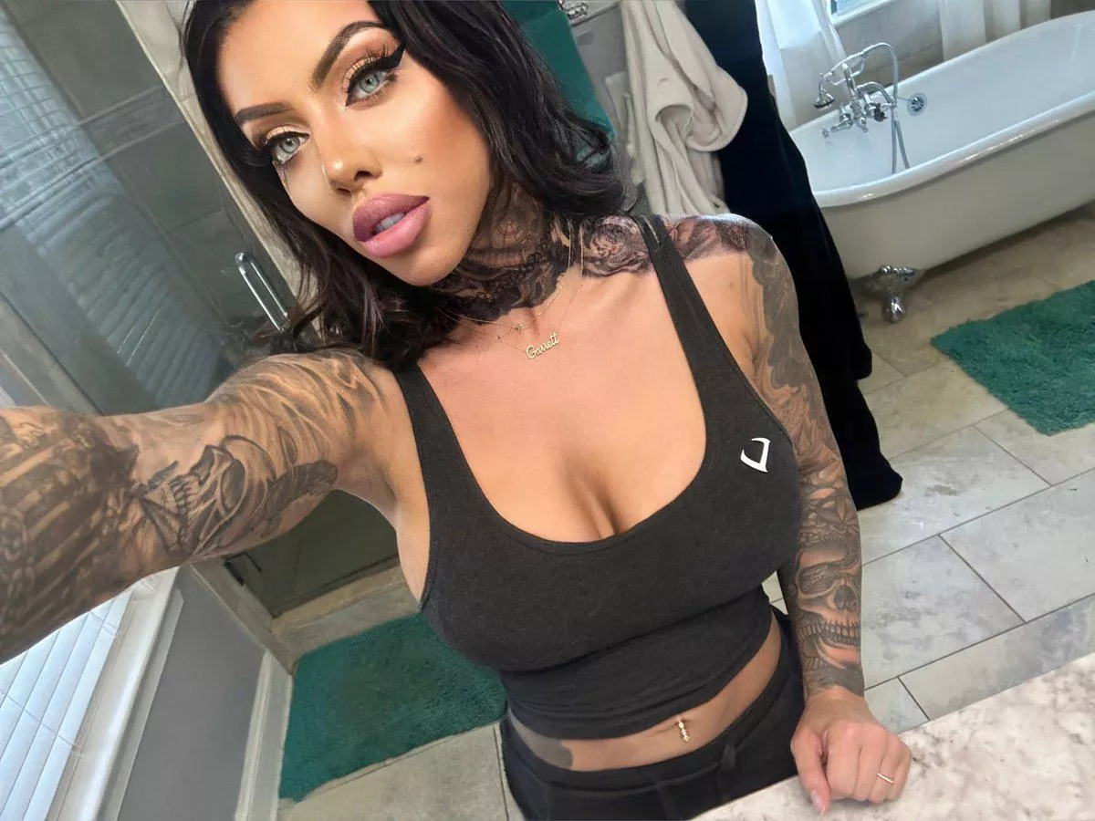 Stunning posted by [deleted]