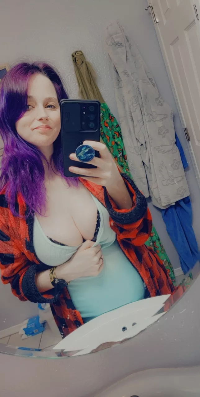 they don't fit into anythingggg posted by southernxxbell