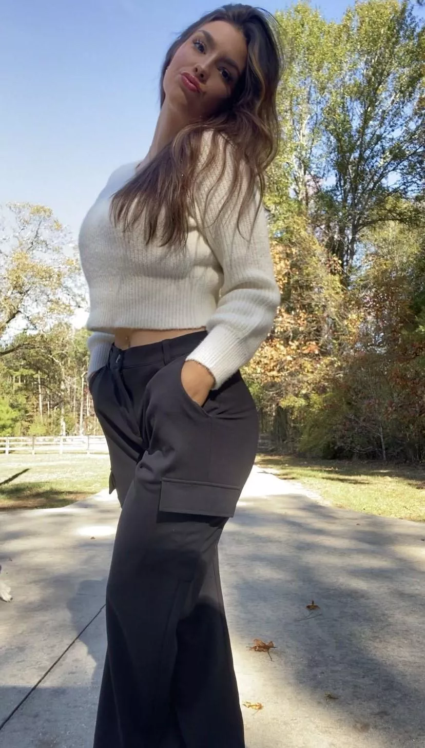 This top needs a little more cropping! posted by Dora_Bridges