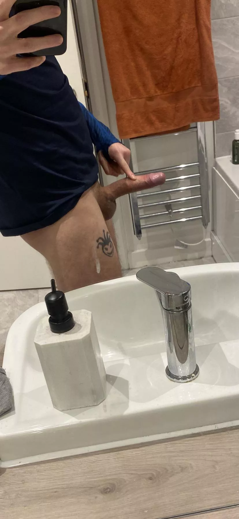 Tight balls equals big loads 😈 posted by Captaincurve907