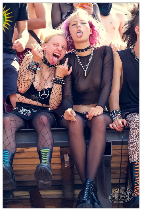 Two punk girls in Berlin by I_take-pictures