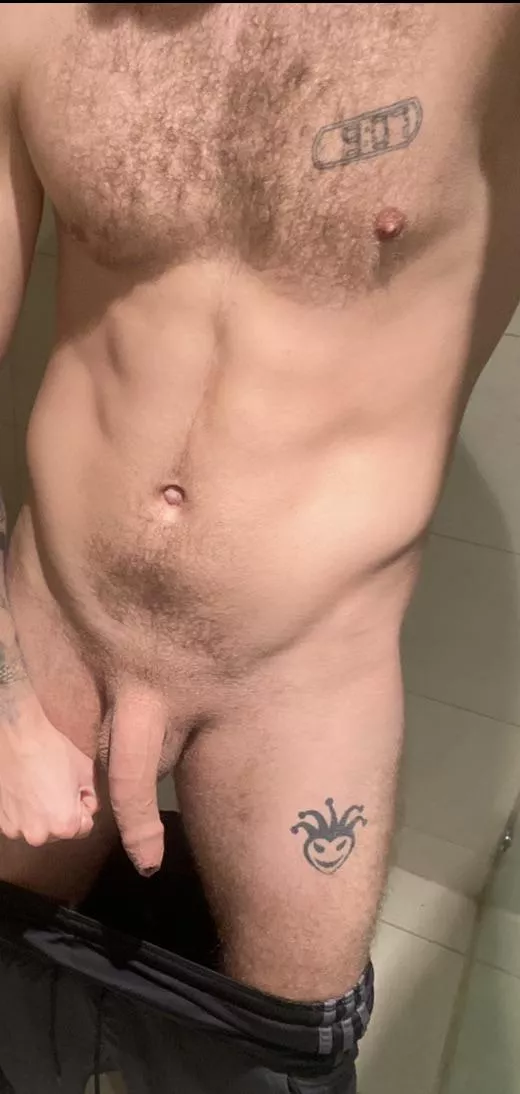 Videos or pictures to cum to? posted by Captaincurve907