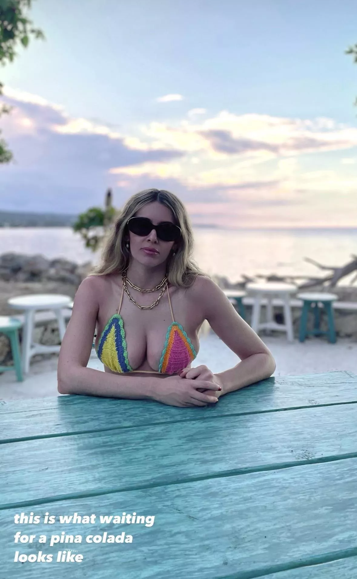 Waiting for pina colada 🍸 posted by ExclamationMark88