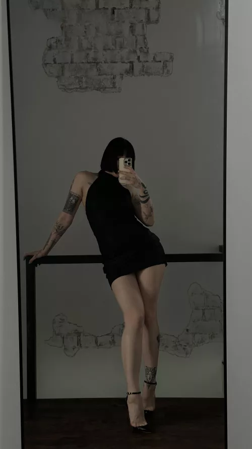 Whole look so classy by snakenest_