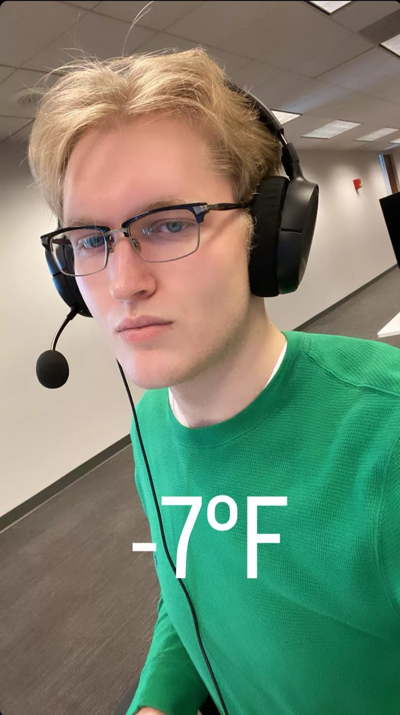 Wish I didn’t have to work today, it’s freezing in Illinois posted by bluewater6