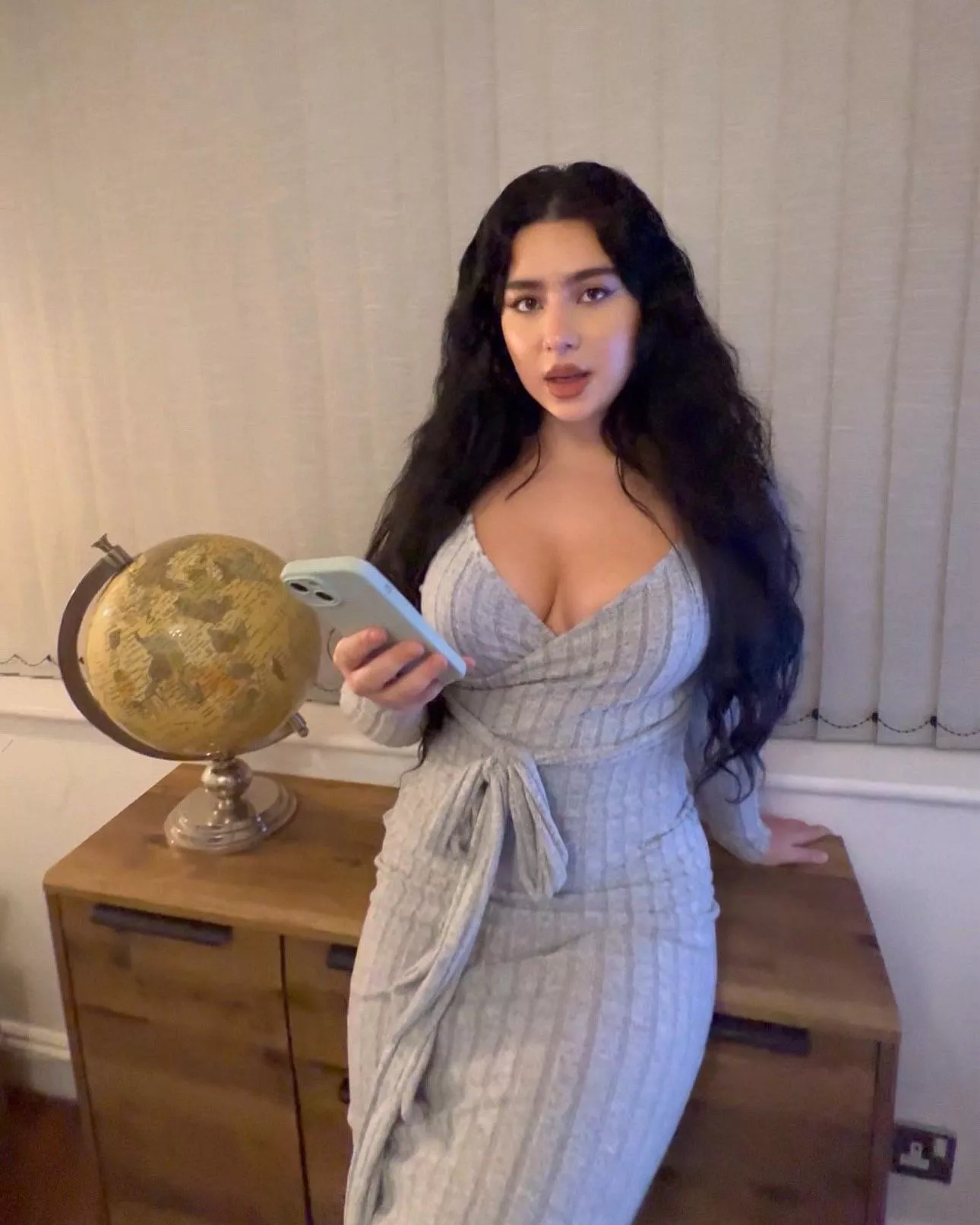 Your Iranian office crush posted by caramelcutie1