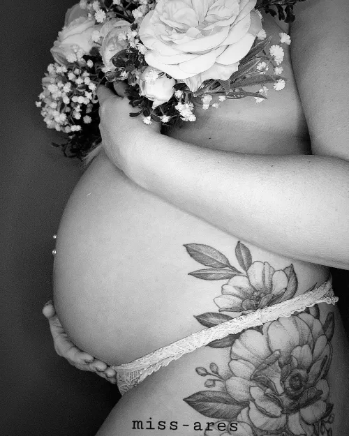 20 weeks pregnant by missares27OF