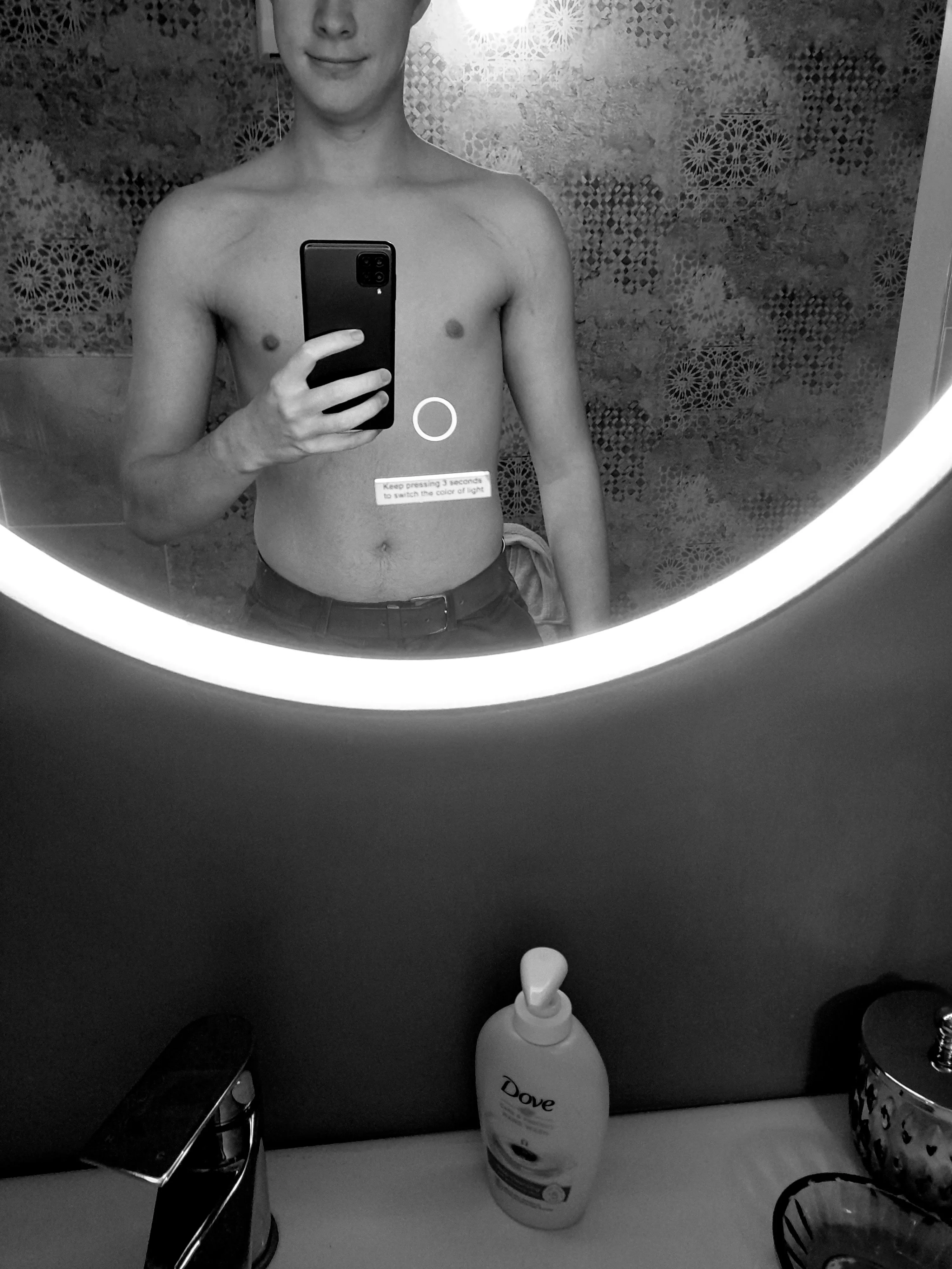 21M-Munster,Ireland Young Shy Guy looking to Experiment! posted by LavaSignal3606