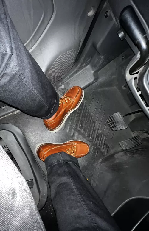 After crushing my foot on the dock I finally got a pair of steel toed boots by Grimizzi