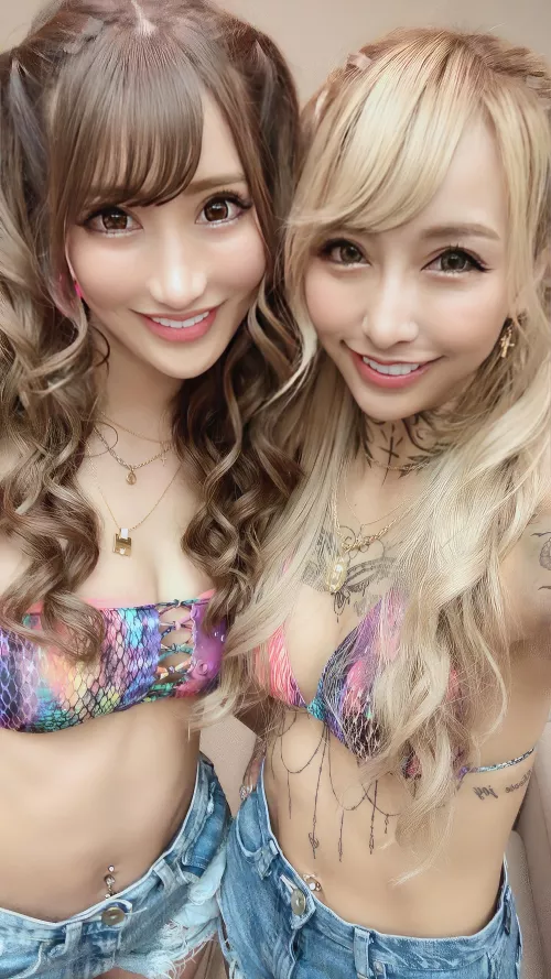 Aika and friend by aqDR7C67_1