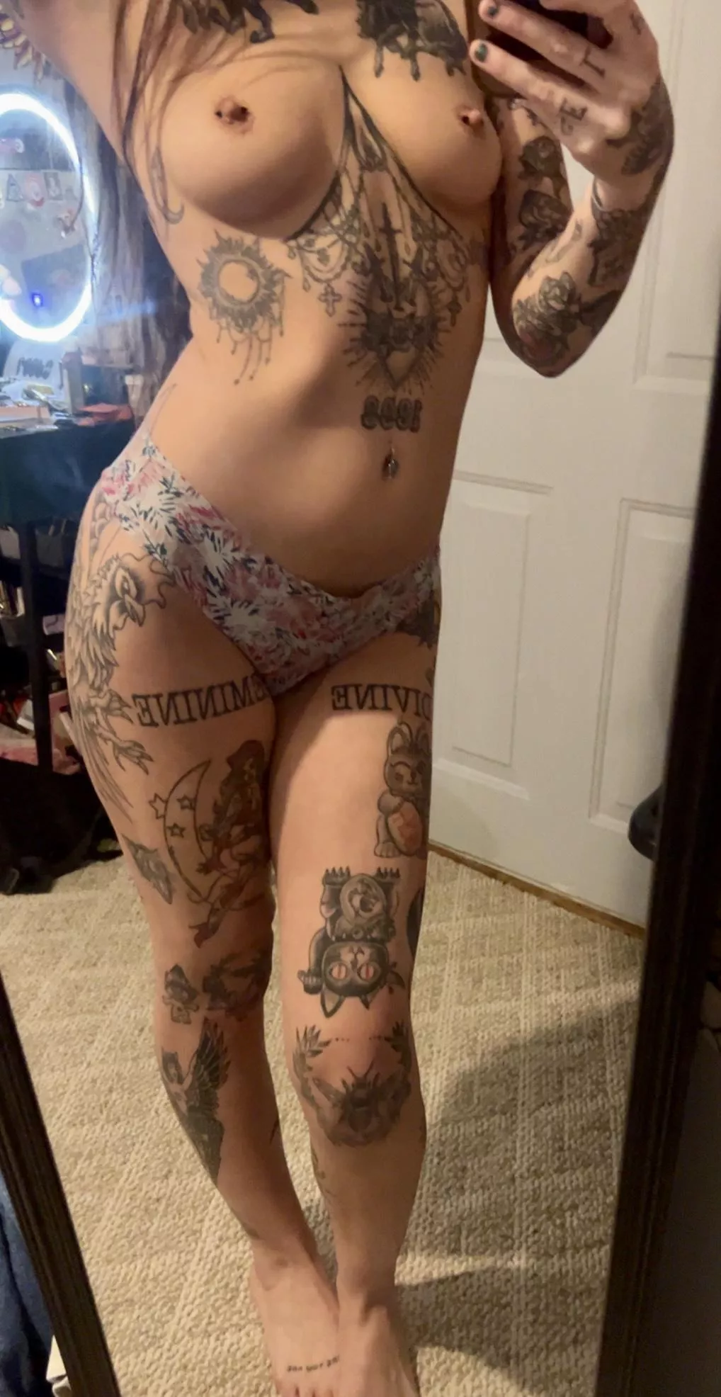 An alt girl a day keeps the doctor away posted by NoisilyFlui