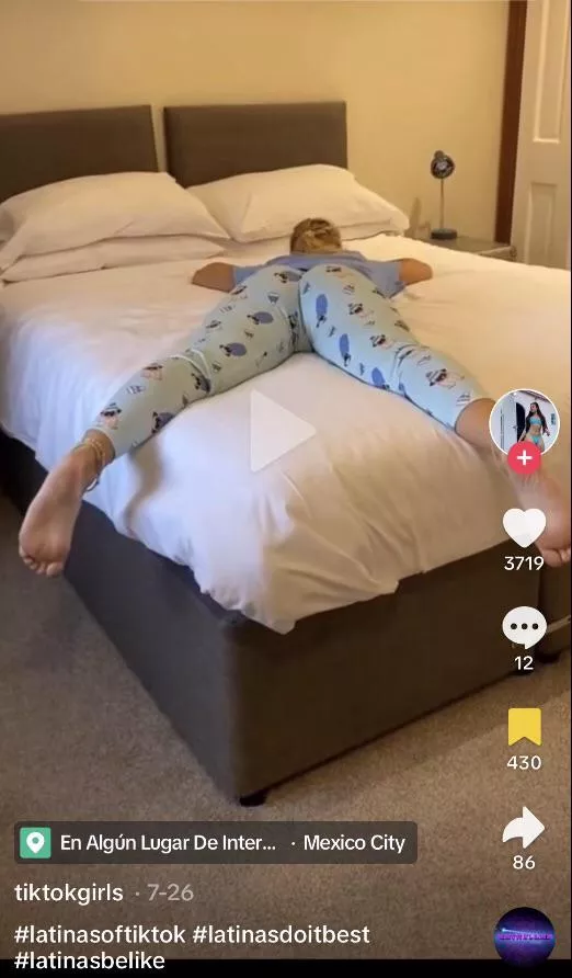 Anyone know who she is? posted by Saarthal-Snapleg